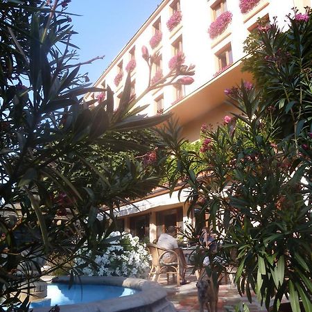 Hotel Centrál Šaľa Sala Exterior foto