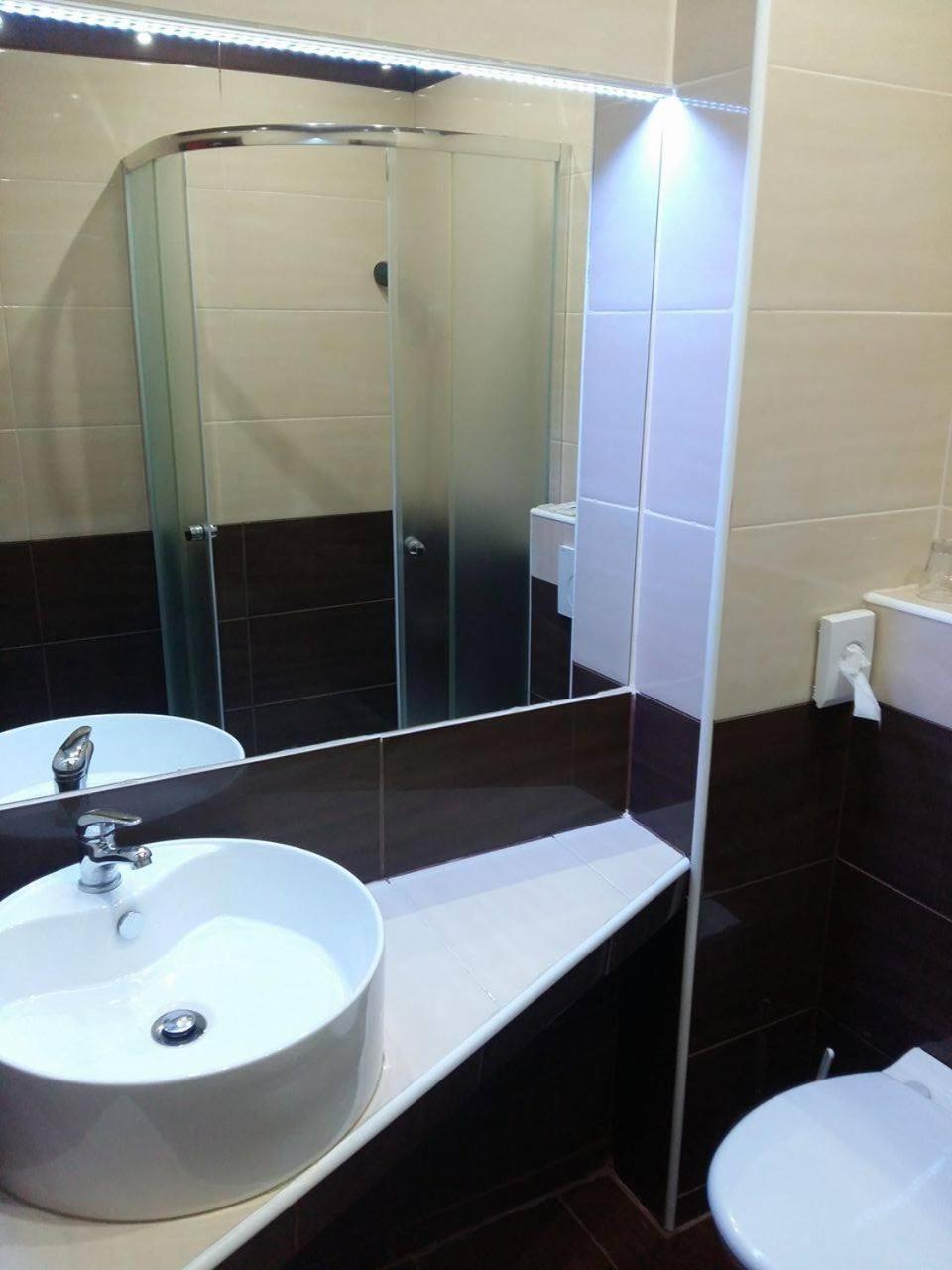 Hotel Centrál Šaľa Sala Quarto foto