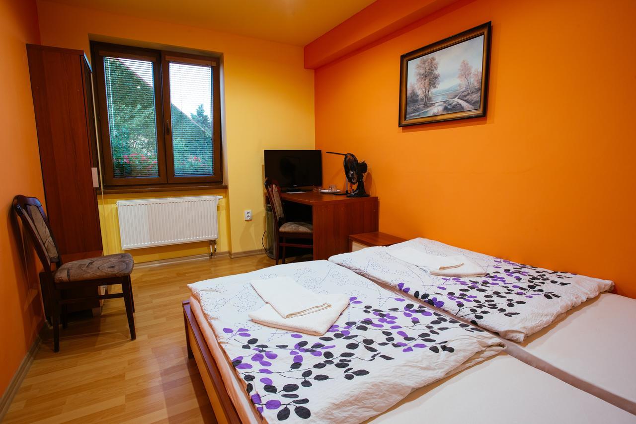Hotel Centrál Šaľa Sala Exterior foto